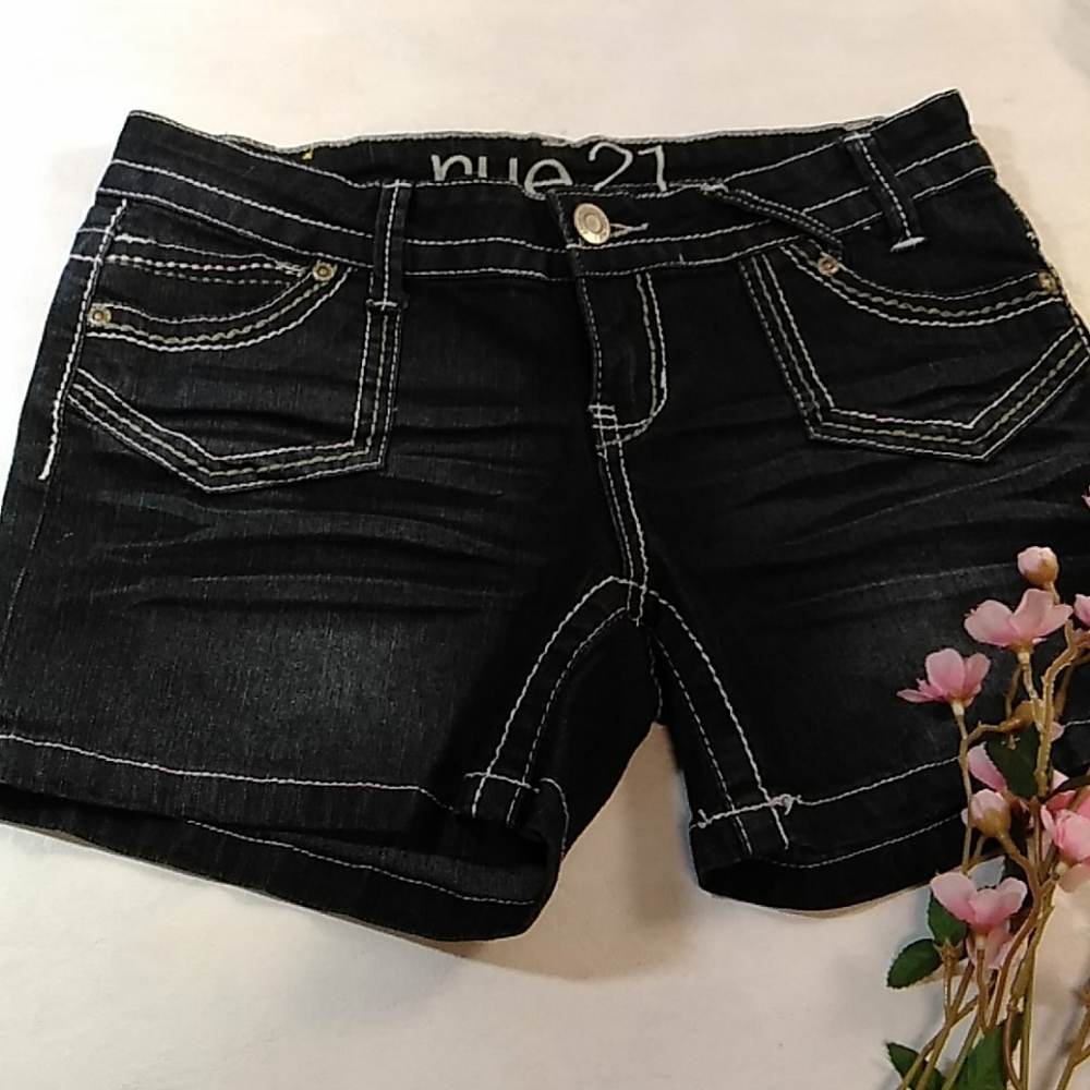 Rue21 jeans shorts women's size 3/4